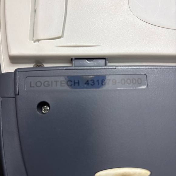 Vintage Logitech Natural Multimedia Ergonomic Keyboard Cordless NOT Tested - Picture 2 of 4